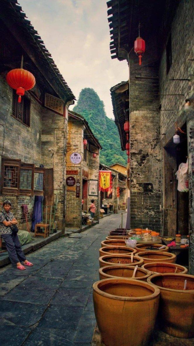 连续六年的相约 第六届中国汽车风云榜颁奖再次扩大朋友圈